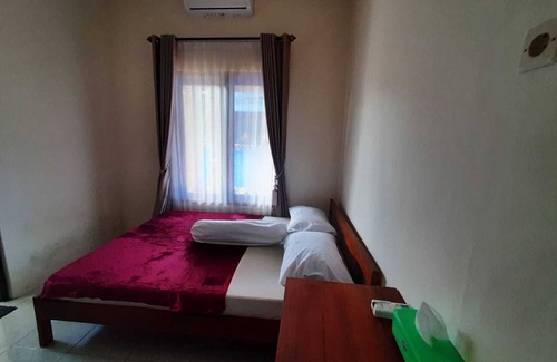 Kalipuro Bed & Breakfast | 999 KHS Homestay