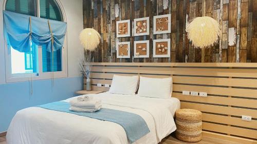 Duong To House | 9BR West coast Phu Quoc beach townhouse shared swimming pools