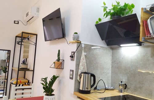 Blloku House | A-1 · Cosy Modern Studio With Balcony in Blloku