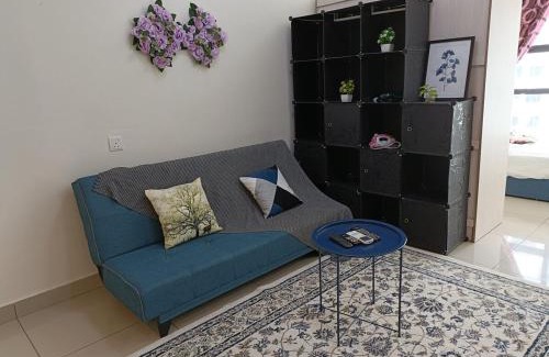 Cyberjaya Apartment | A-18-09 La Reve SuiteHyveWiFiNETFLIXFreeParking