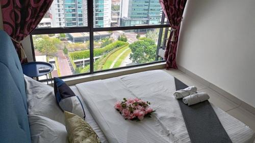 Cyberjaya Apartment | A-18-09 La Reve SuiteHyveWiFiNETFLIXFreeParking