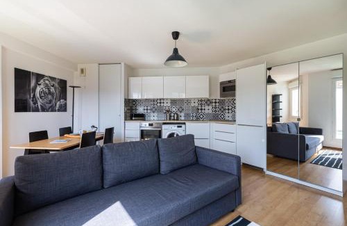 Cenon Apartment | A 5 min de Bordeaux centre - Terrasse - Pied du tram