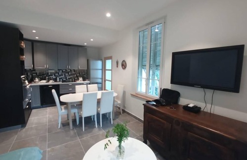 Saint Antoine Apartment | A 8 min à Pied de la Promenade des Anglais Appartement Spacieux