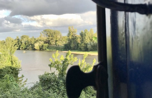 Saint-Antoine-de-Breuilh House | A Beautiful Gem on the Banks of the River Dordogne