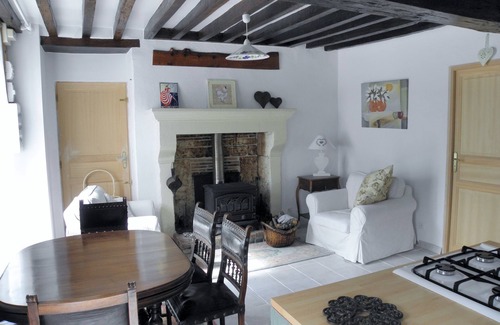 Sainte-Colombe-sur-Loing House | A Beautiful Longerre Farmhouse set in the heart of Burgundy