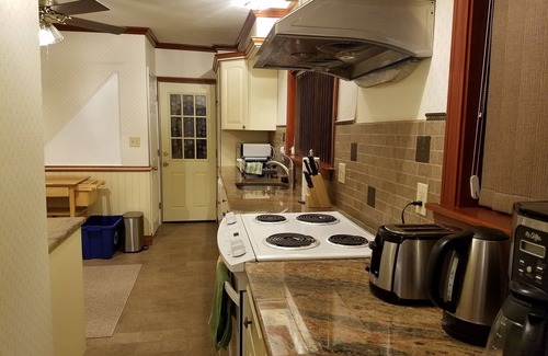 Strawberry Hill Apartment | A beautiful 3BR Apartment near Harvard and MIT