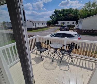 Burnham-on-Sea Other | A beautiful 4 birth - 714 Unity Beach Holiday Resort Unity 2 pets stay free