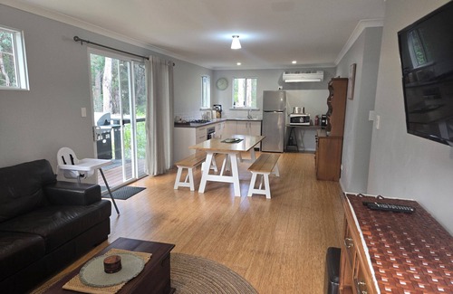 Denmark Ski Chalet | A beautiful chalet in a secluded bush environment, only a short walk to town.