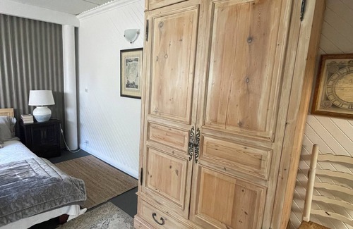 Macclesfield Bed & Breakfast | A beautiful French inspired bed and breakfast located in historic Macclesfield.