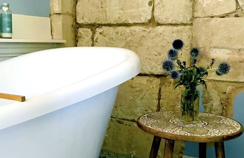 Lorignac House | A beautiful french mansion, set on 4 acres amongst Cognac vines and sunflowers