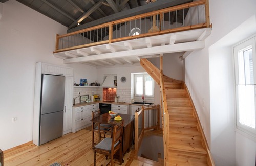 Glossa House | A beautiful, newly renovated, fully equipped traditional house in Glossa