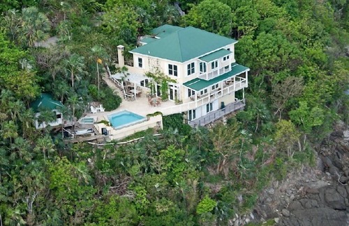 North Side Villa | A beautiful place to unwind, in luxury and seclusion
