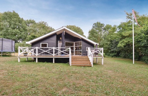 Haarby House | A beautiful, well furnished cottage with wonderful terraces around the house.