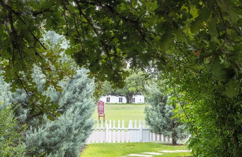 Round Top House | A Block from Henkel Square in Round Top | Close to Food, Bars, Shopping | The Nest