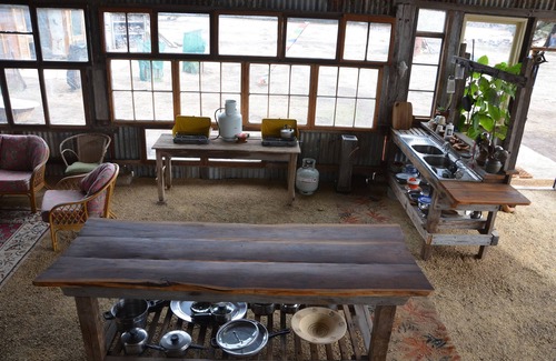 Cavendish Boat Rental | A Boat in the Grampians - Nature Lovers Eco-retreat