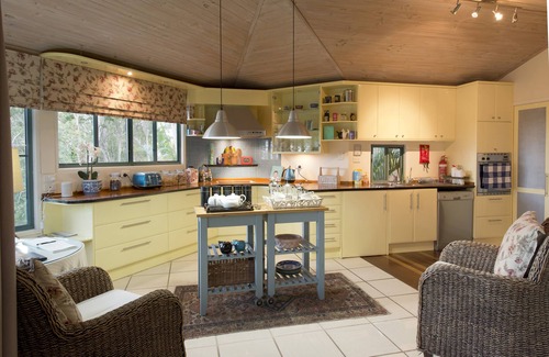 Buderim House | A boutique house situated in Buderim, Arabella is your home away from home.