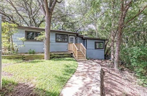 Waco Cabin | A Brazos River Getaway!