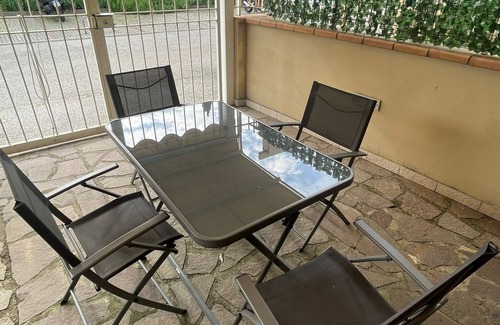 Peretola Apartment | A bright, cozy and fully equipped apartment.
