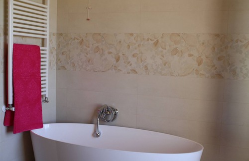Montenero di Bisaccia Villa | A bright and sunny villa, 10 mins drive from lovely beaches. Beautiful views!