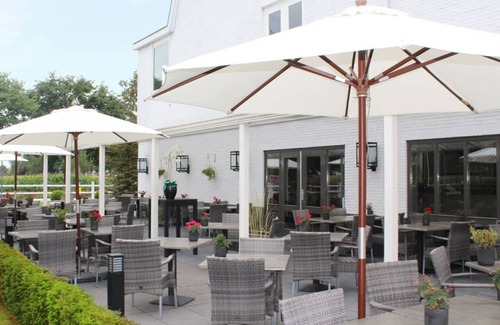 Bosgebied House | A Calm Hotel Stay Near Soestduinen Park & Amersfoort Sights- 4 Units