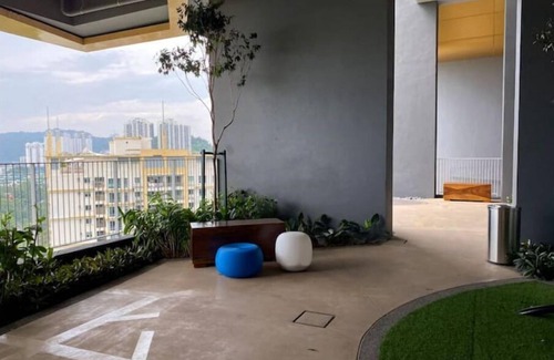 Pekeliling Apartment | “A Candy Vibes”