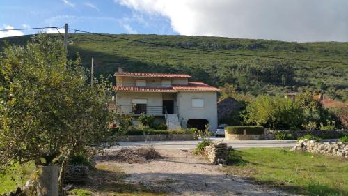 Poio House | A casa da serra - alojamento local