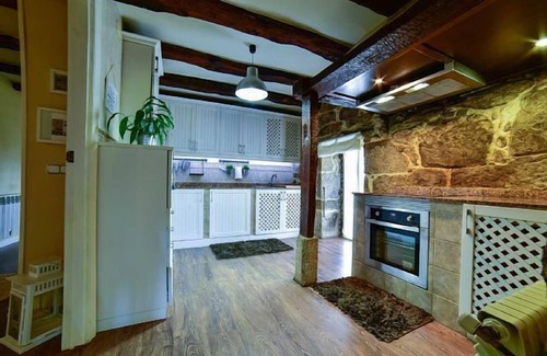 Ponte Caldelas House | A Casa da Xeitosa for 9 people