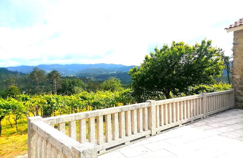 Mondariz Cottage | A CASA DEL BOSQUE DEL AGUA+PASE A SPA PREXIGUEIRO GRATIS A PARTIR DE 01.09.2025