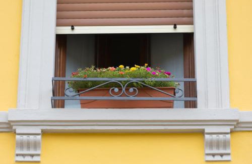Cremona Apartment | A casa di Anna, elegant flat in Cremona