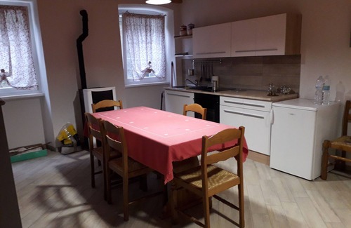 Corniglio Apartment | "A Casa di Gio" holiday home