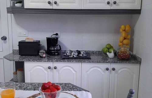 Laias House | A CASA DO REGUEIRO, serving wine and thermal water
