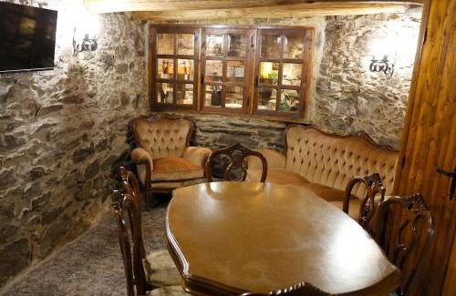Eiriz House | A casa dos carros - AS CASAS DO POZO -