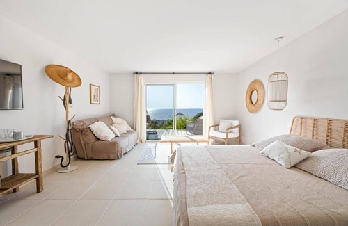 Coti-Chiavari House | A Casa Nostra