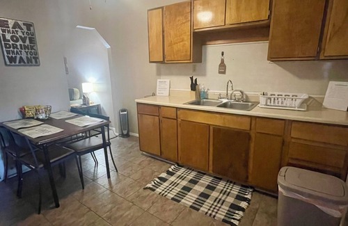 Carlisle Apartment | A charming 2 bedroom apartment a few blocks from Dickson college