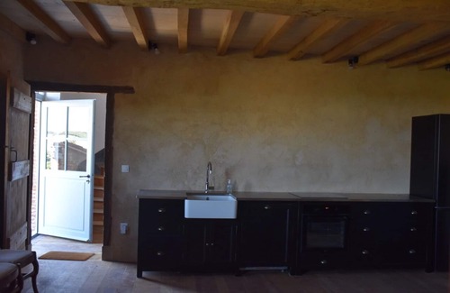 Bannieres House | A charming farmhouse with swimming pool in the Toulouse countryside.