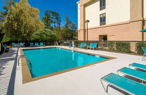 Opelika House | A Charming King Bed! With Free Breakfast