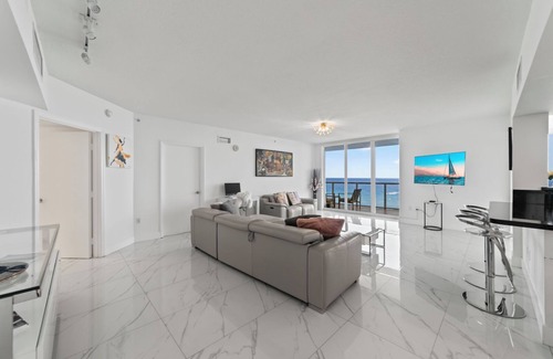 Sunny Isles Beach Condo | A Clear View on the Ocean