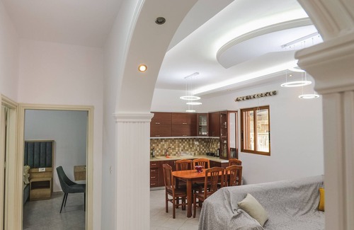 Ksamil Apartment | A comfortable home-away-from-home experience, close to everything.