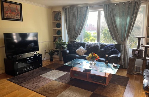 North York House | A comfortable, quite and safe Location