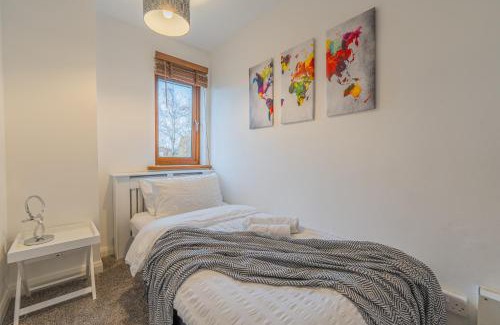 Chadderton House | A Cosy Home from Home