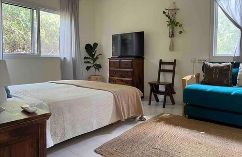 Korazim Bed & Breakfast | A cosy small unit with a beautiful view to the Galilee lake