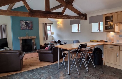 Eldwick Cottage | A cottage that sleeps 4 guests in 2 bedrooms