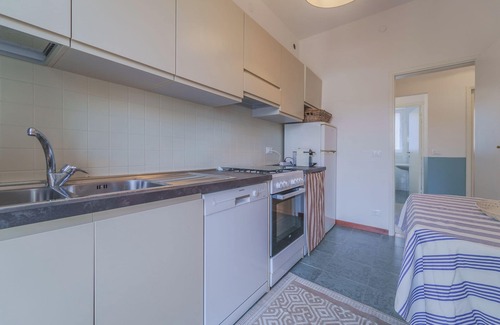 Procchio Apartment | A Country House by the Sea