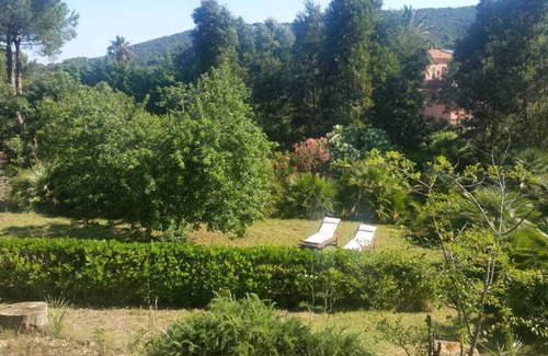 Procchio Apartment | A Country House by the Sea