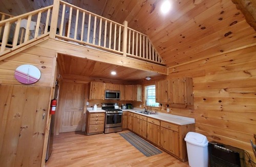 Standish Cabin | A Cozy Cabin on Frye Island