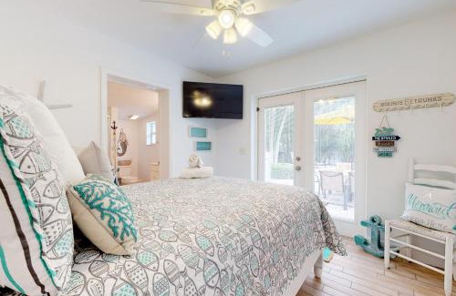 Anna Maria House | A Cozy Cottage