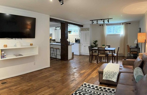 Sainte-Adele Apartment | A Cozy Haven for Relaxation or Sports Enthusiasts