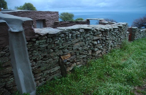 Kea House | A CYCLADIC STONE HUT IN KEA, GREECE