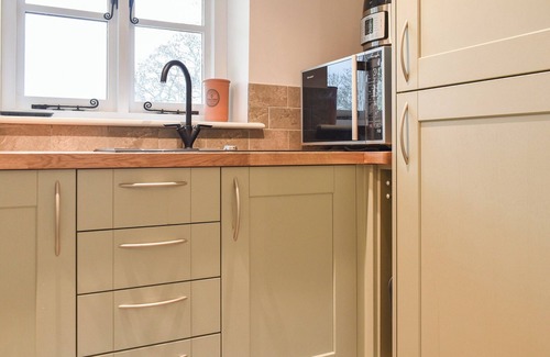 Broadwas Cottage | A delightful and cosy cottage for two.