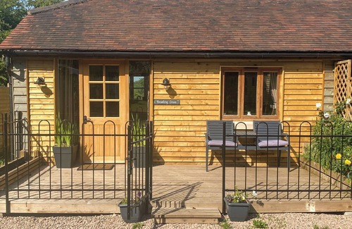 Broadwas Cottage | A delightful and cosy cottage for two.